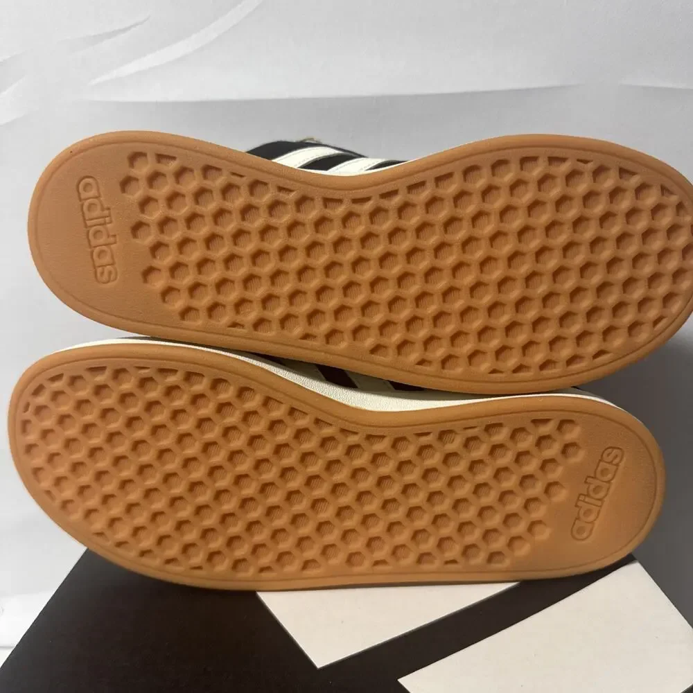 Grand Court 00sK Size 4 JH6178